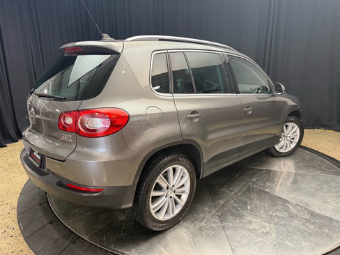 Used 2010 Volkswagen Tiguan SEL image 9