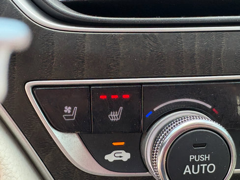 Certified 2018 Honda Accord Touring image 16