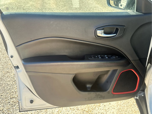 Used 2021 Jeep Compass Trailhawk image 20
