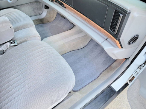 Used 1994 Buick Le Sabre Custom image 21