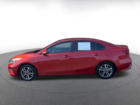 Used 2023 Kia Forte LXS w/ LXS Technology Package image 4