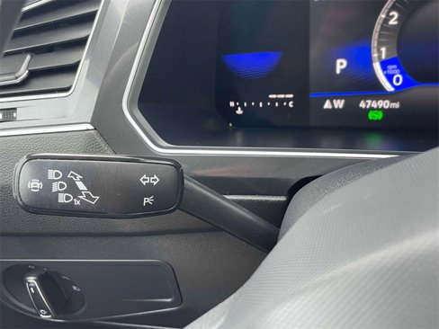Certified 2022 Volkswagen Tiguan SE image 23