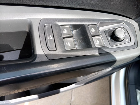 Used 2018 Volkswagen Atlas SEL image 24