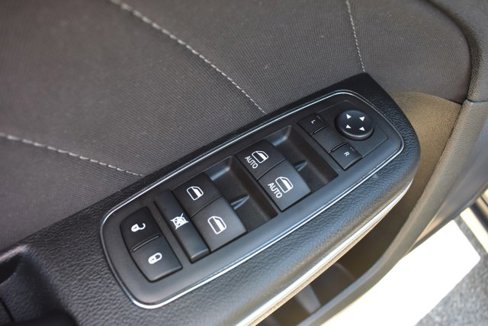 Used 2022 Dodge Charger SXT image 12