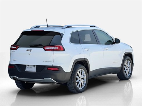 Used 2018 Jeep Cherokee Limited image 5