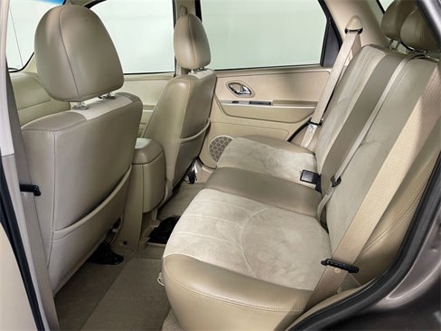 Used 2006 Mercury Mariner Luxury image 17