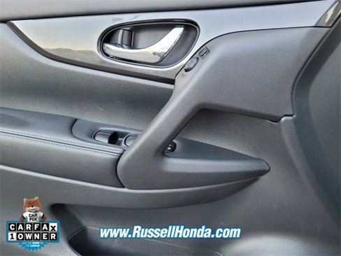 Used 2018 Nissan Rogue S image 28
