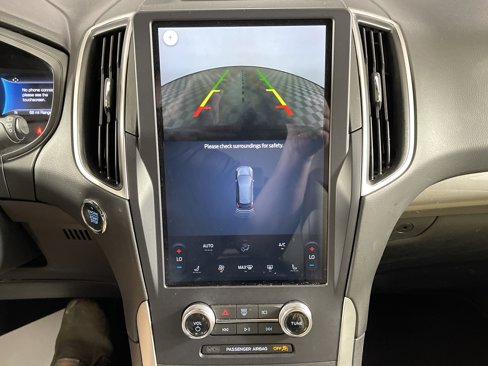 Used 2024 Ford Edge SEL image 23