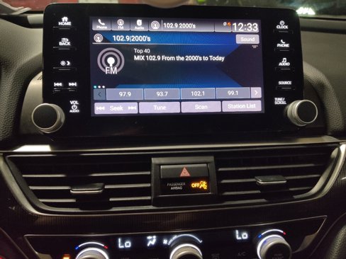 Used 2018 Honda Accord Sport image 25