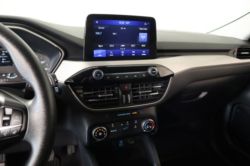 Used 2022 Ford Escape SE image 5