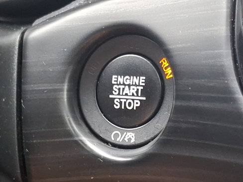 Certified 2020 Jeep Grand Cherokee Altitude image 23