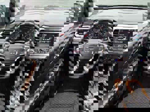 Used 2018 GMC Acadia SLE w/ LPO, Floor Liner Package image 8