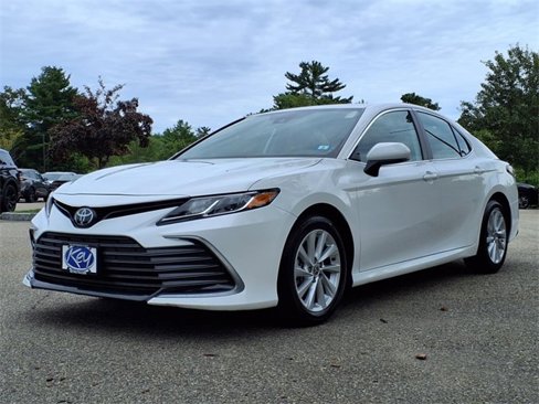 Used 2024 Toyota Camry LE image 25