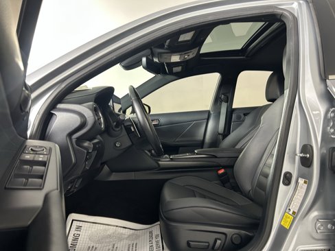 Used 2022 Lexus IS 350 F Sport image 11