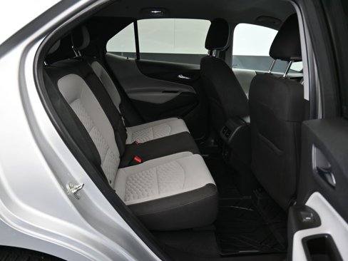 Used 2020 Chevrolet Equinox LS w/ LS Convenience Package image 34