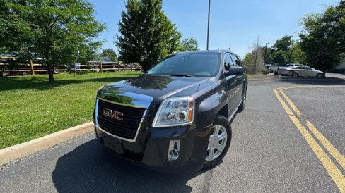 Used 2015 GMC Terrain SLE image 1