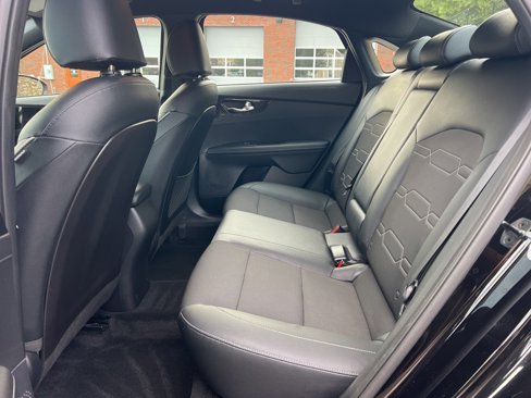 Certified 2021 Kia Forte GT-Line image 23