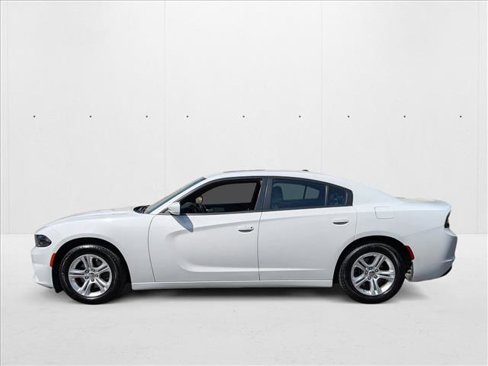 Used 2020 Dodge Charger SXT w/ Leather Interior Group image 9