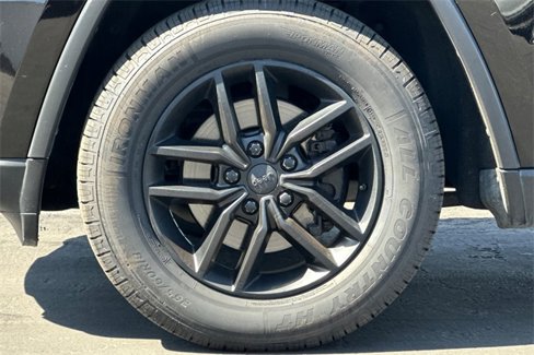 Used 2020 Jeep Grand Cherokee Limited w/ Luxury Group II image 37