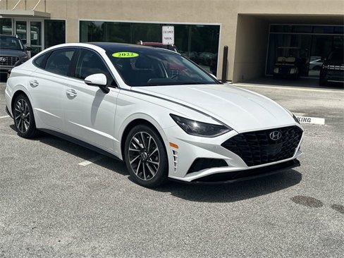Used 2022 Hyundai Sonata Limited w/ Cargo Package image 4