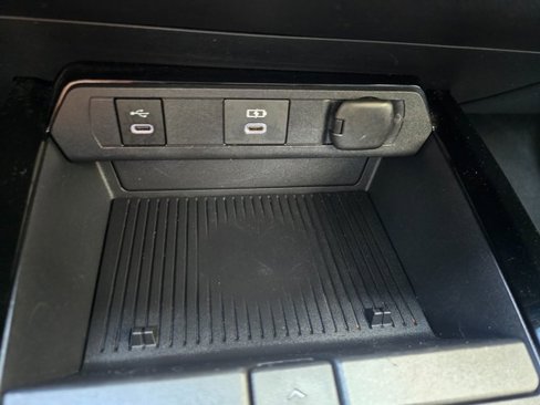 Used 2023 Toyota Prius LE image 43