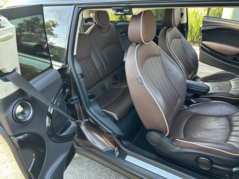 Used 2011 MINI Cooper Clubman w/ Premium Pkg image 18