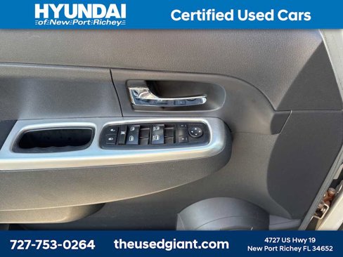 Used 2012 Jeep Liberty Arctic image 10