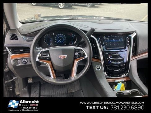 Used 2018 Cadillac Escalade Luxury image 17