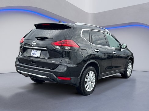 Used 2019 Nissan Rogue SV image 11