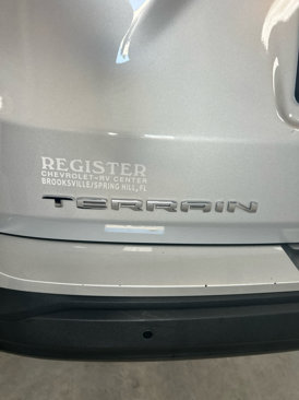 Used 2022 GMC Terrain SLE image 12