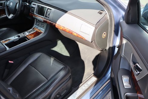 Used 2009 Jaguar XF Premium image 44