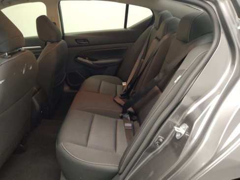 Used 2023 Nissan Altima 2.5 SV image 18