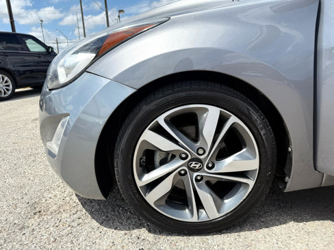 Used 2014 Hyundai Elantra Limited image 26