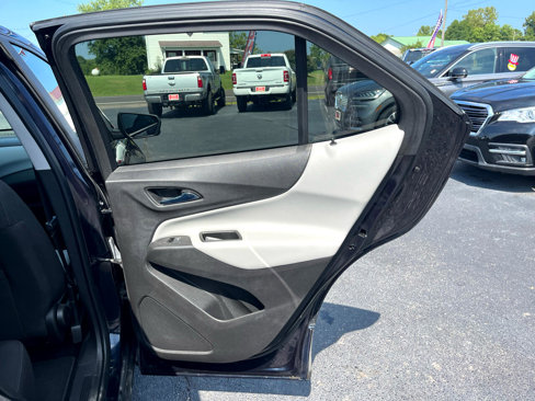 Used 2020 Chevrolet Equinox LS w/ LS Convenience Package image 23