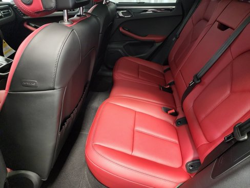 New 2025 Porsche Macan image 19