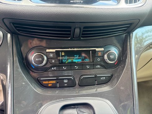 Used 2015 Ford Escape Titanium image 17