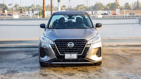 Used 2021 Nissan Kicks S image 3