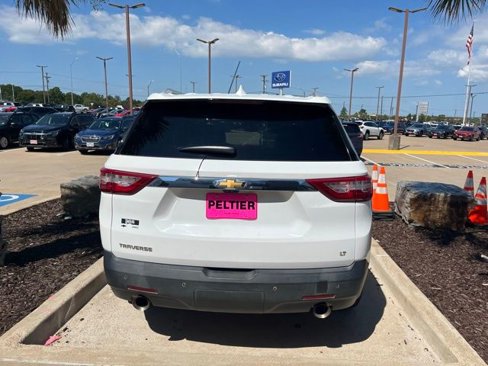 Used 2018 Chevrolet Traverse LT image 16