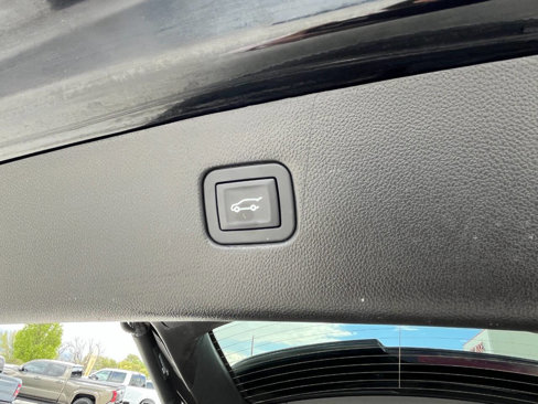 Used 2019 Chevrolet Blazer LT image 20