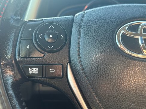 Used 2014 Toyota RAV4 Limited image 18