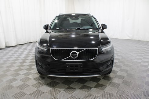 Used 2022 Volvo XC40 T4 Momentum image 27