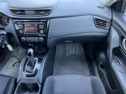 Used 2017 Nissan Rogue S w/ S Appearance Package image 33
