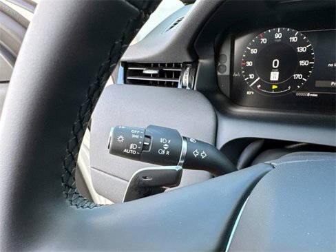 New 2025 Land Rover Discovery Sport S image 33