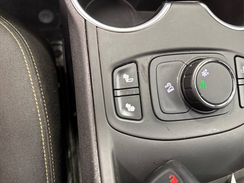 Used 2018 GMC Terrain SLE w/ Driver Convenience Package image 33