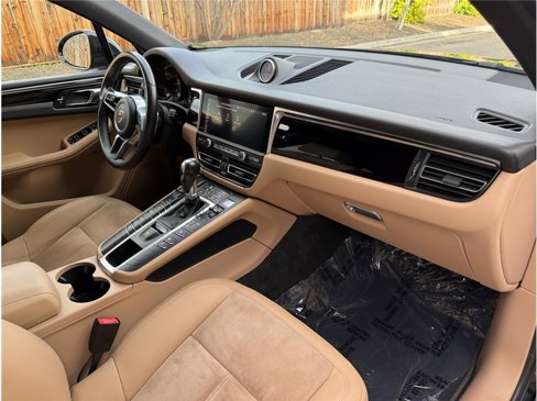 Used 2019 Porsche Macan image 16