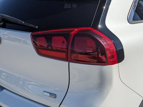 Used 2019 Kia Niro FE image 11