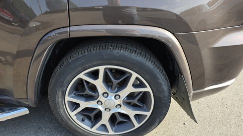 Used 2019 Jeep Grand Cherokee Overland image 12