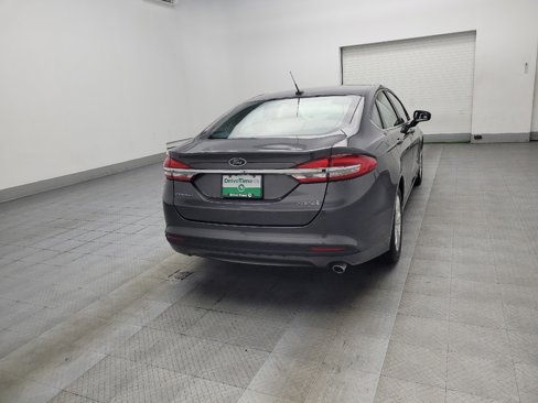 Used 2018 Ford Fusion S image 9