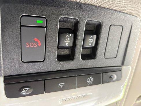 Used 2021 Nissan Rogue SL w/ Premium Package image 26