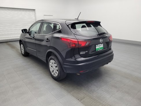 Used 2018 Nissan Rogue Sport S image 5